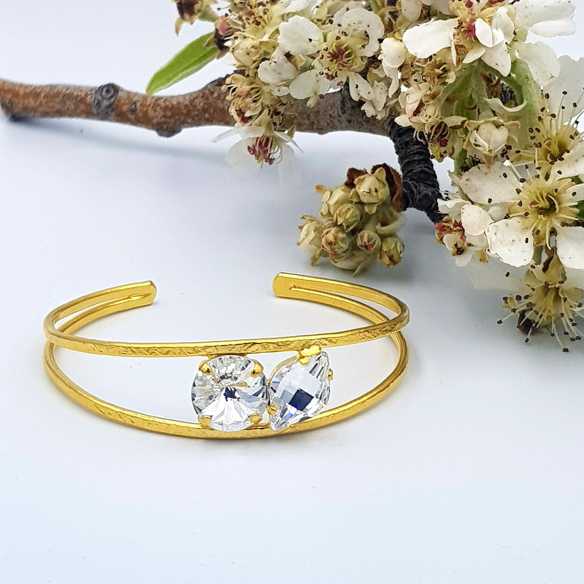 ΒΡΑΧΙΟΛΙ ΕΠΙΧΡΥΣΟ ΜΕ SWAROVSKI ΔΙΑΦΑΝΟ